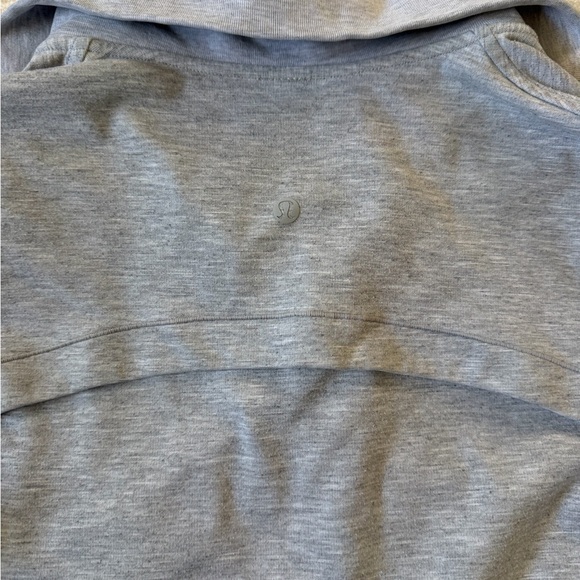 Lululemon gather up jacket size 8 - Picture 5 of 6